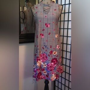 Chic Floral Checkered Midi Dress